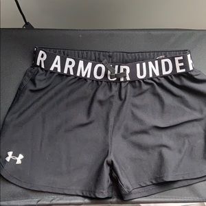 Black kids under armor shorts